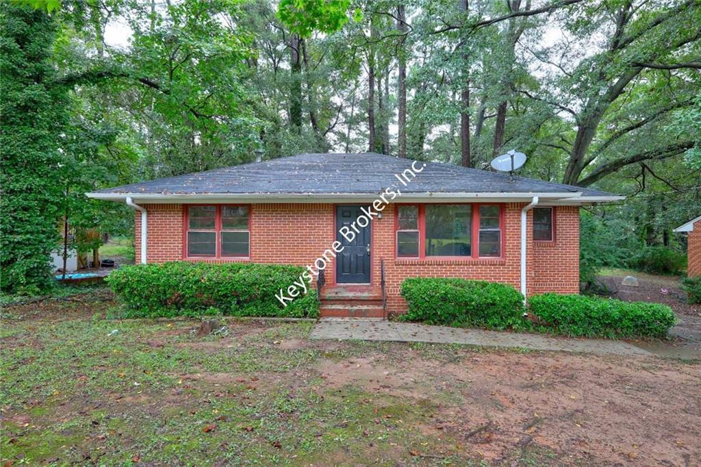 Foto principal - 1316 Rock Springs St