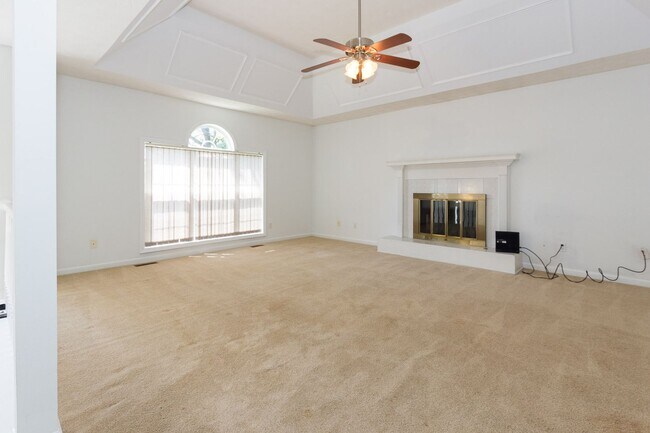Building Photo - COMING SOON - 5-Bedroom, 3-Bathroom Split-...