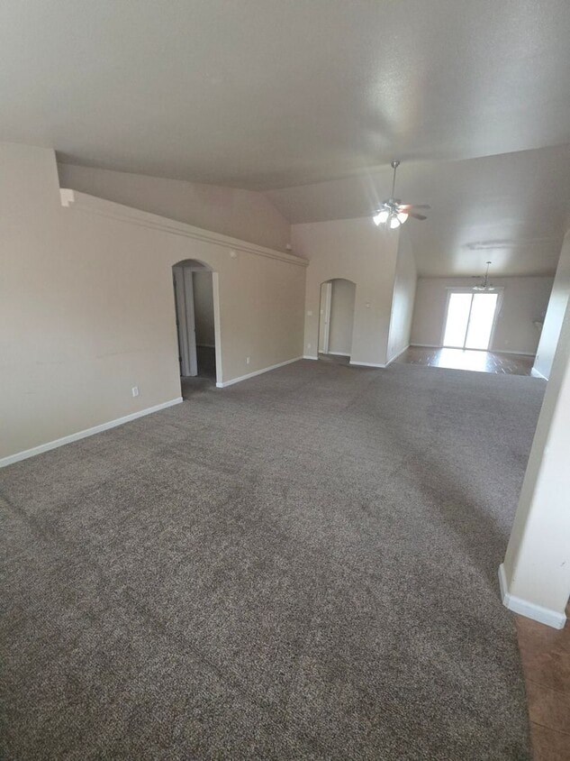 Primary Photo - 3018 Oakwood Dr