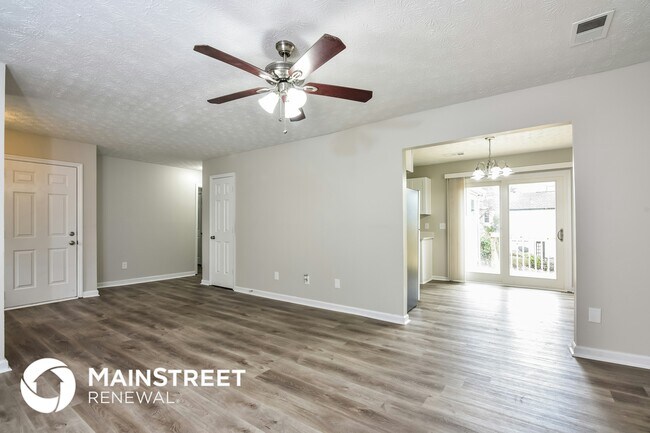 Foto del edificio - 637 Woodcrest Manor Dr