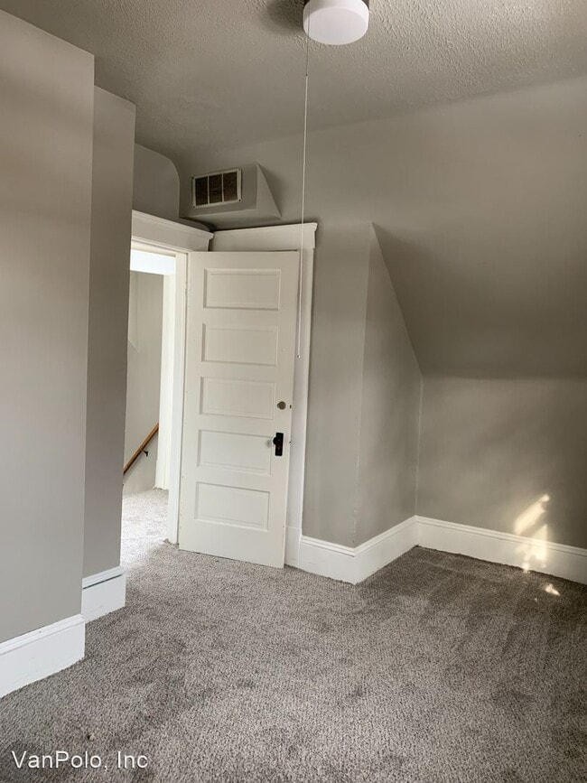 Building Photo - 2 br, 1 bath House - 3737 Marvin Ave