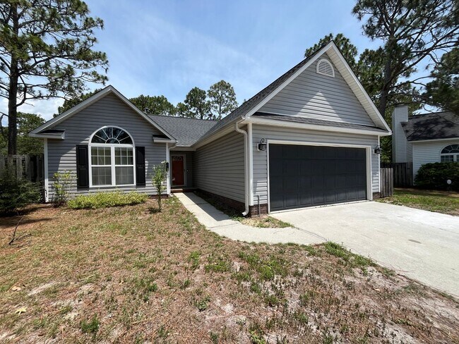 Foto del edificio - Discover this well-maintained 3-bedroom, 2-bath home in Wilmington, NC