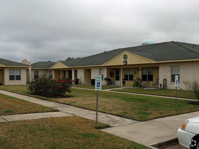 Village Apartments Apartments Tomball, TX