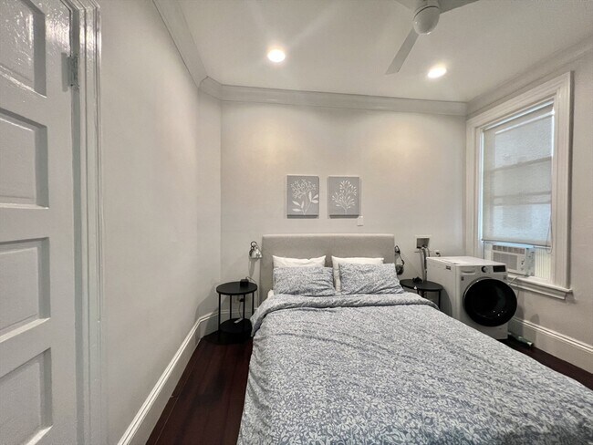 Foto del edificio - 1370 Beacon St