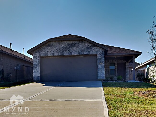 Building Photo - 2842 Via Augusta Dr