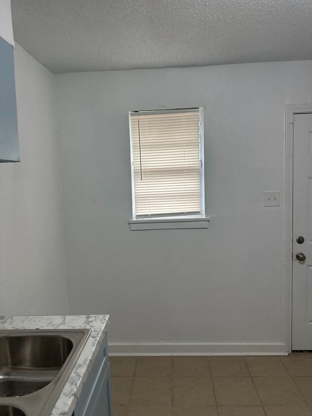 1344-1346 Hyde Pk Blvd - 1344-1346 Hyde Pk Blvd