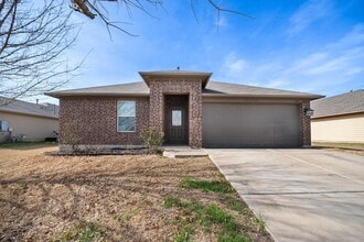 Building Photo - 197 Voss