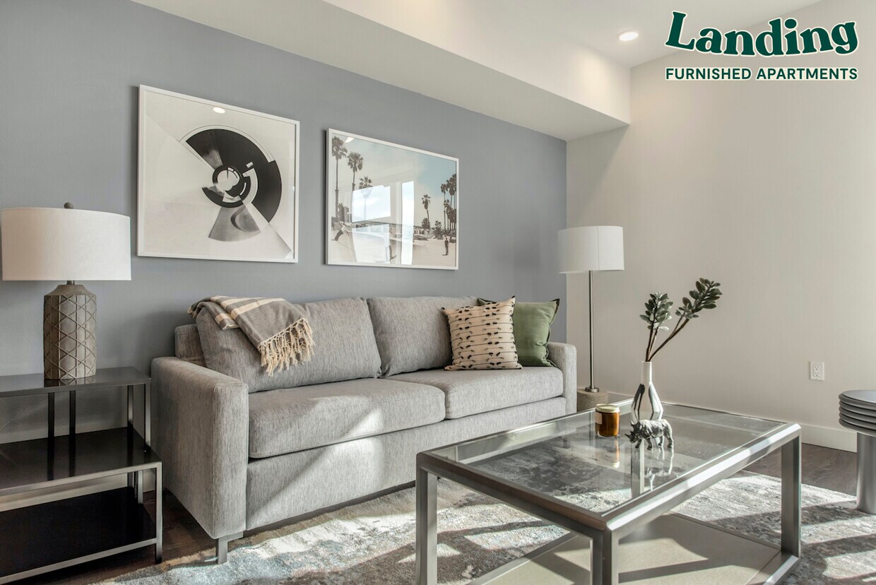Foto principal - 10000 Davis Creek Cir