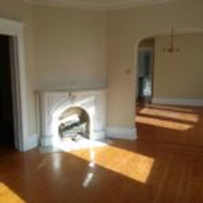 Building Photo - 2614-16 N. Prospect Ave.