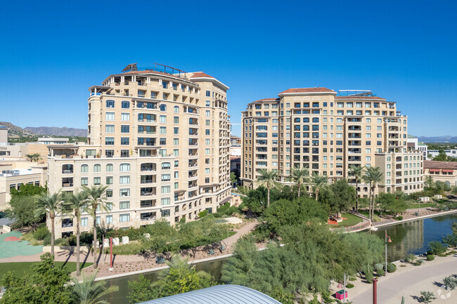 Foto del edificio - Scottsdale Waterfront Residences