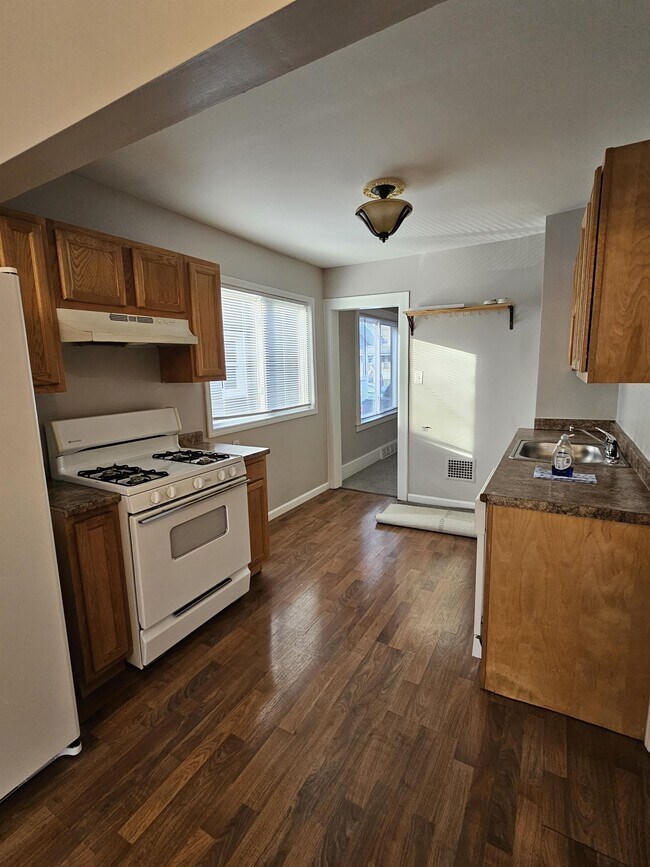 Building Photo - 348 Ardmore Dr