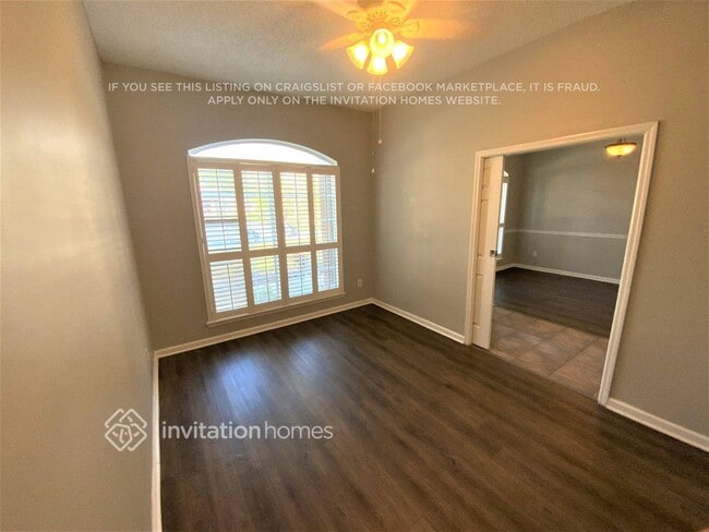 Building Photo - 12015 Stacy Scott Ct