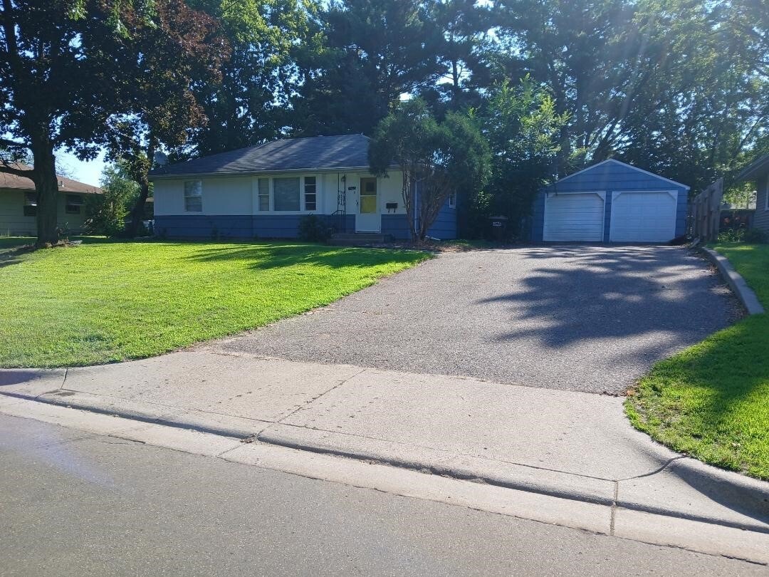 Primary Photo - 7515 15th Ave S