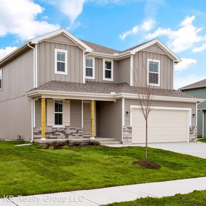 4 br, 4 bath House 727 Shane Lane House Rental in Belton, MO