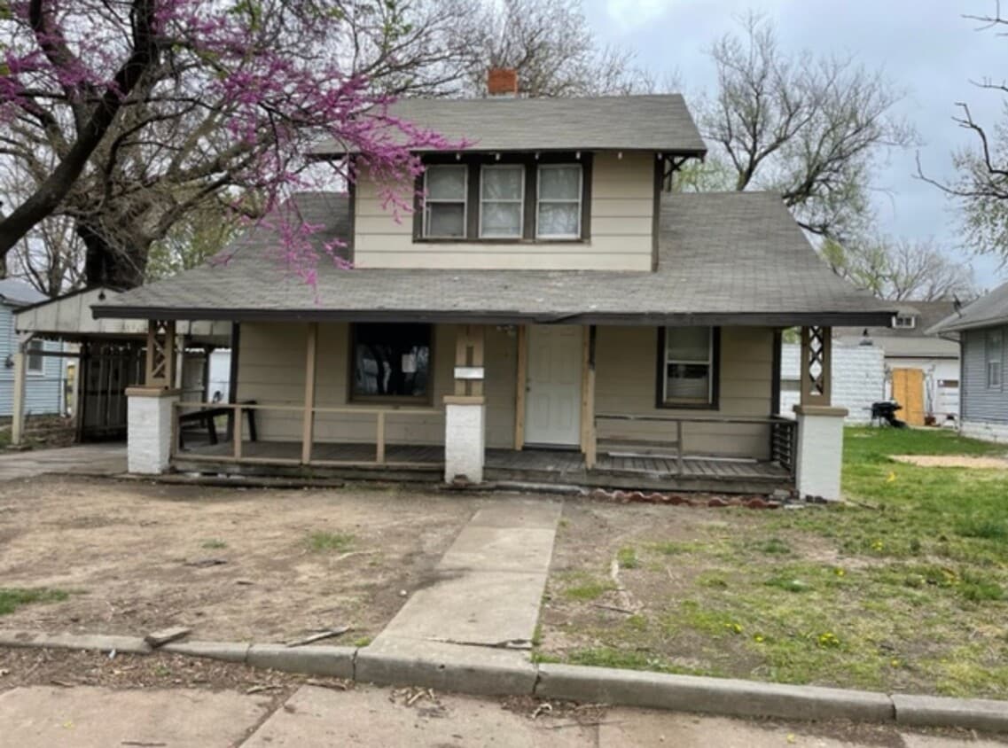 Primary Photo - Spacious 3 Bedroom in South Wichita