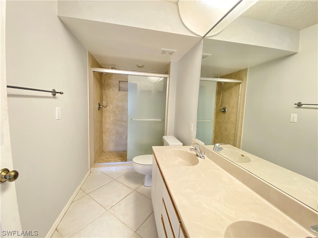 Building Photo - 173 Grand Oaks Way