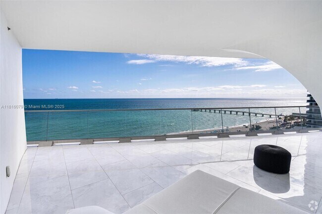 Building Photo - 16901 Collins Ave