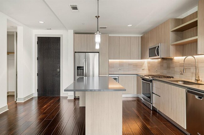 Foto del edificio - 5280 Caroline St