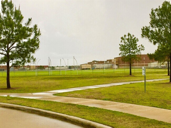 Foto del edificio - 24434 Ranchwood Springs Ln