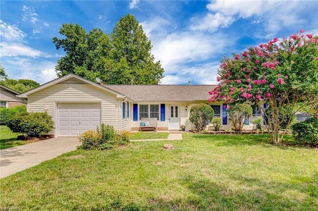 Foto del edificio - 5412 Amberhill Dr