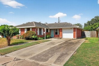 Building Photo - 4637 Calvin Dr