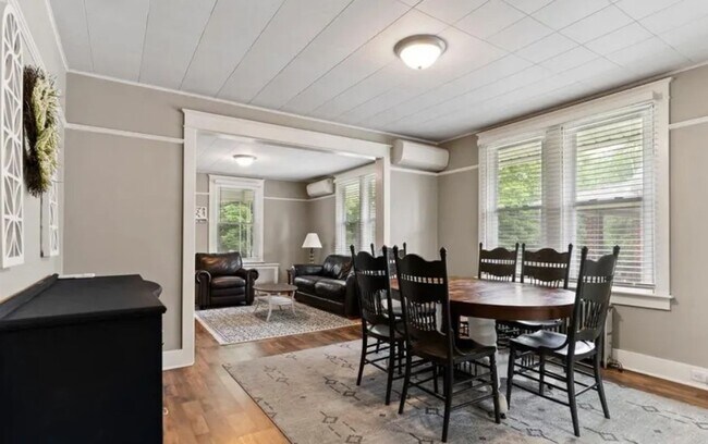 Foto del edificio - Coming Soon - Charming 3 Bedroom, 1.5 Bath...