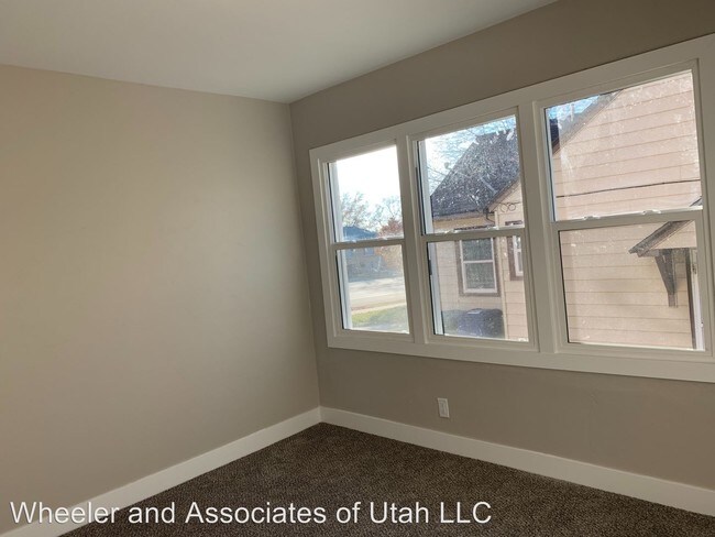 Building Photo - 4 br, 2 bath House - 1126 30th St.