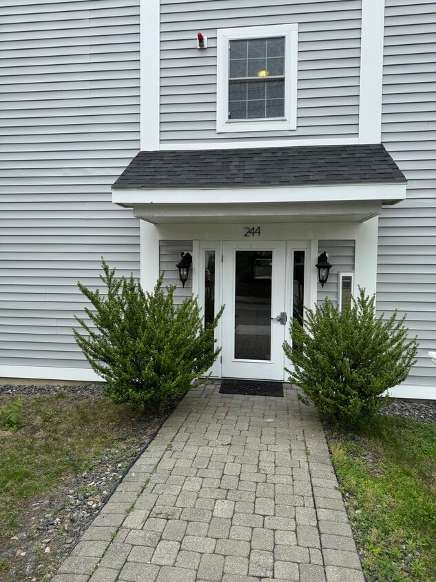 Photo - 244 Main St (Medford, MA)