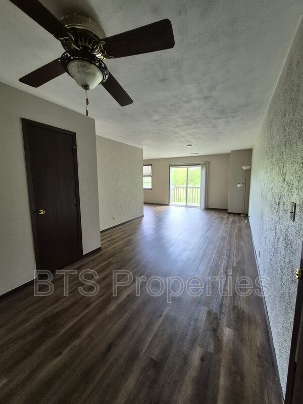 Foto del edificio - 412 N Highland St