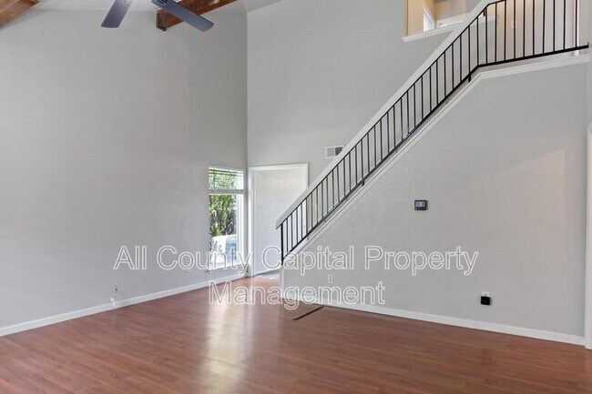 Building Photo - 7243 Coronado Cir