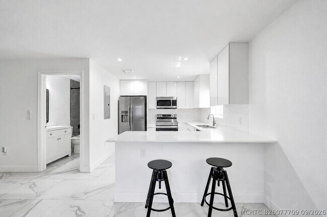 Foto del edificio - 830 NW 19th St