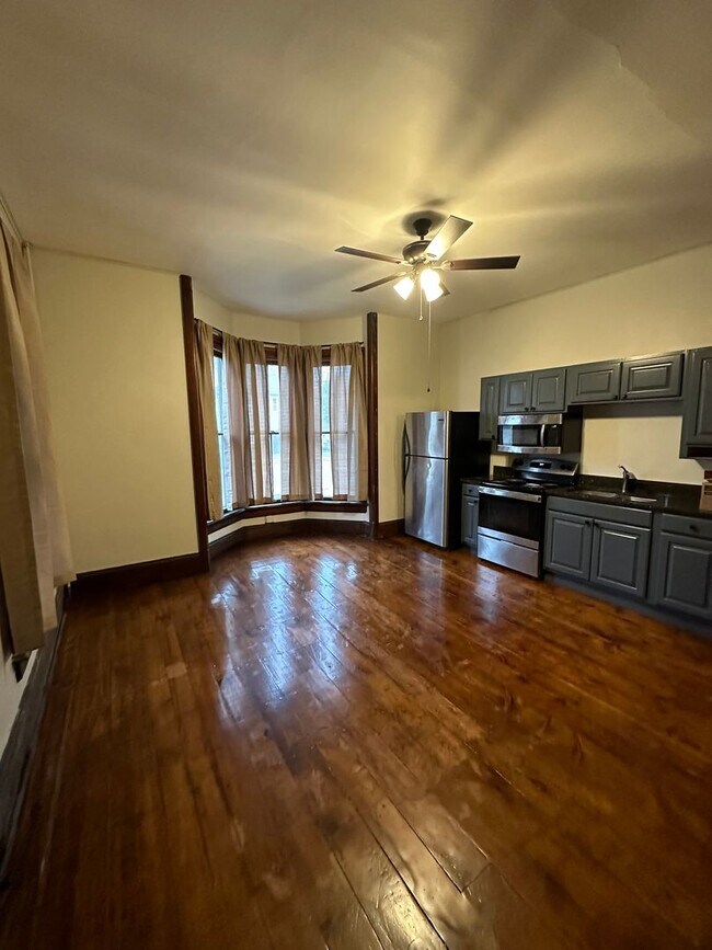 Foto del edificio - 511 E 5th St