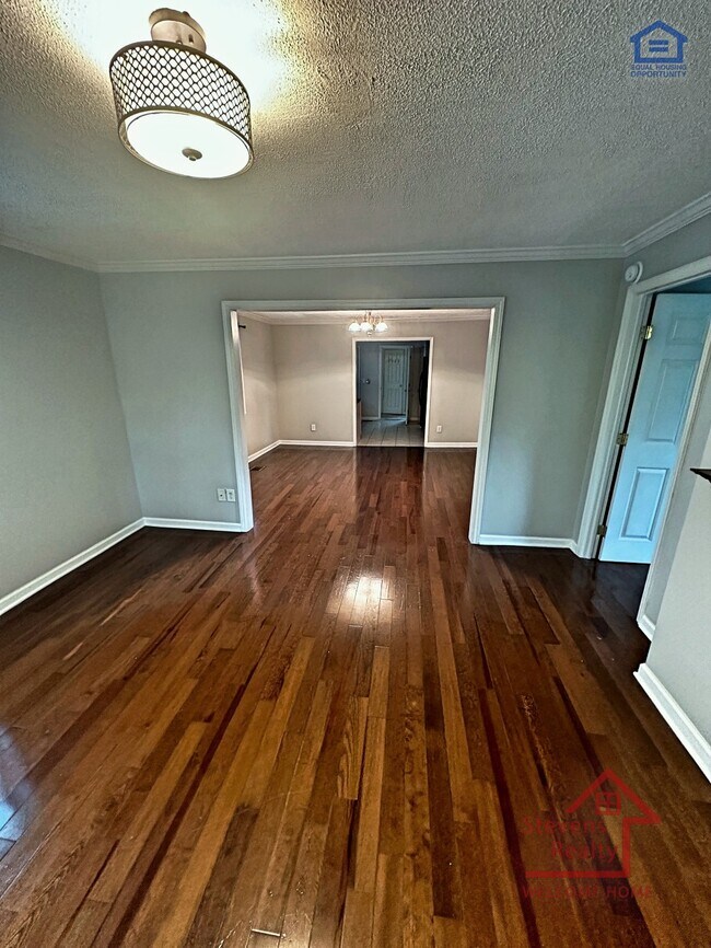 Foto del edificio - 2412 Chapel Ave