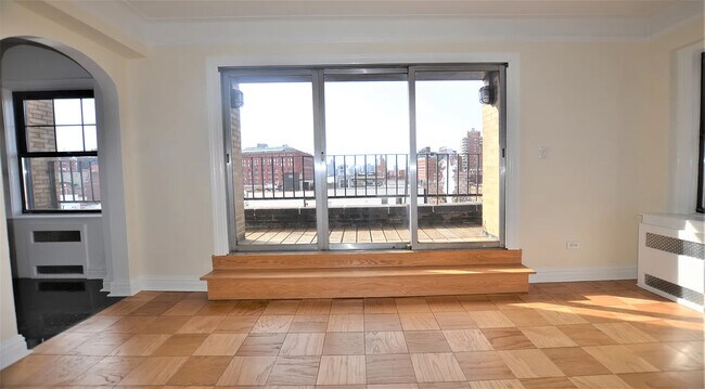 Building Photo - 10 Gramercy Park S