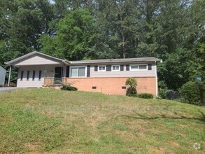 Building Photo - 903 Curleque Dr