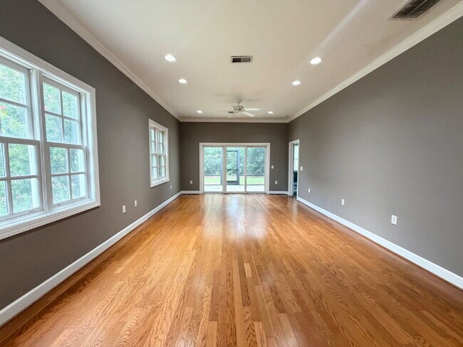 Foto del edificio - Four Bedroom Townhouse w/ Garage in Seagrass Station!