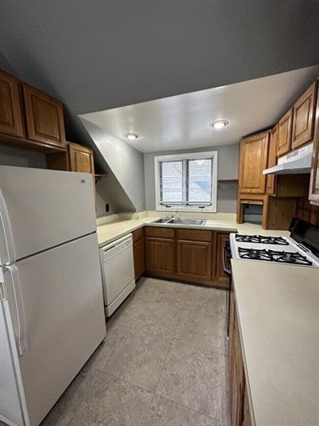 Foto del edificio - 712 S State St