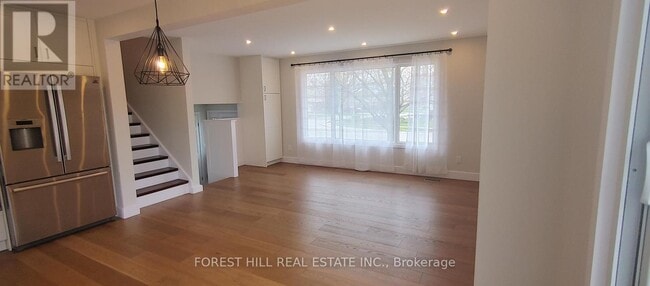 Building Photo - 3 Shakespeare Dr