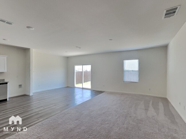 Building Photo - 5549 Ladytown Ln