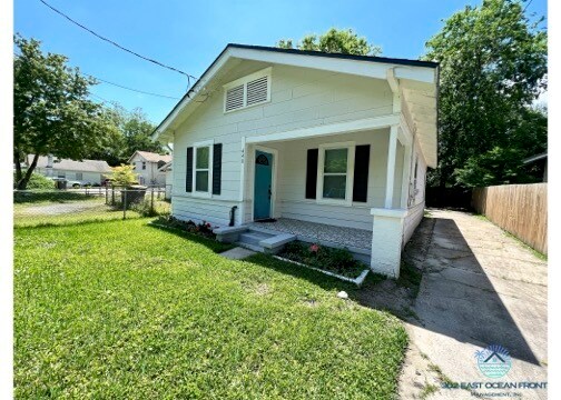 Primary Photo - 648 Chestnut St