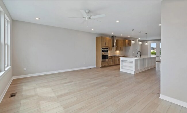 Foto del edificio - 7434 Durham Pl
