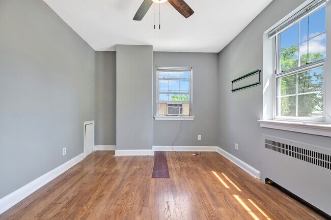 Foto del edificio - 1800 Shepherd St NE