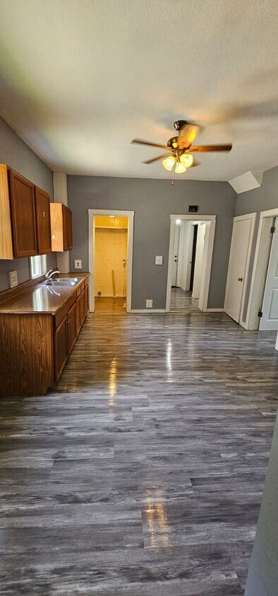 Foto principal - 512 Camblin Ave