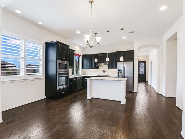 Building Photo - 4029 Castella Cove