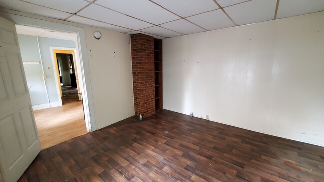 Building Photo - 109 High St