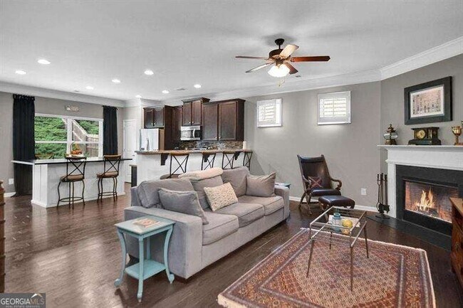 Foto del edificio - 307 Lakeside Ln