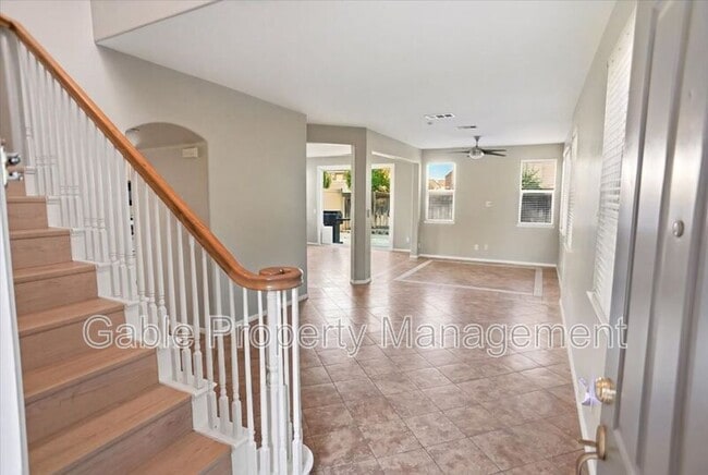 Building Photo - 30319 W Cedar Oak Ln