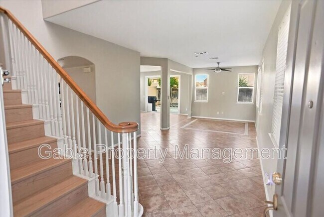 Foto del edificio - 30319 W Cedar Oak Ln