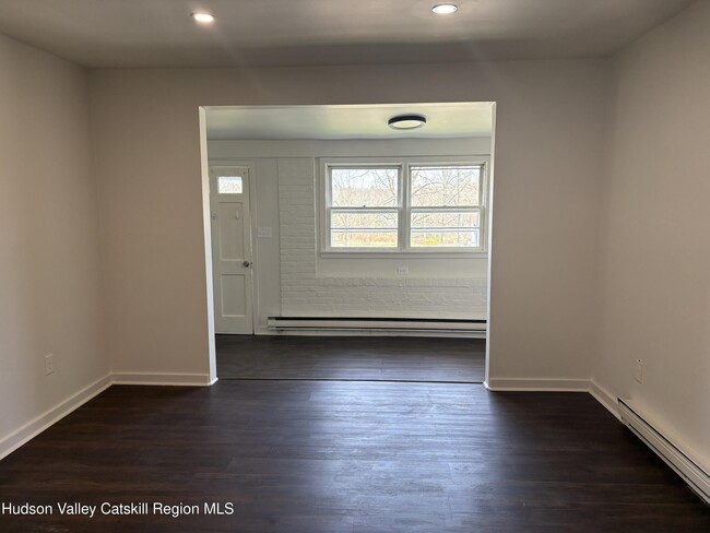 Building Photo - 103-105-105 Flatbush Camp Rd