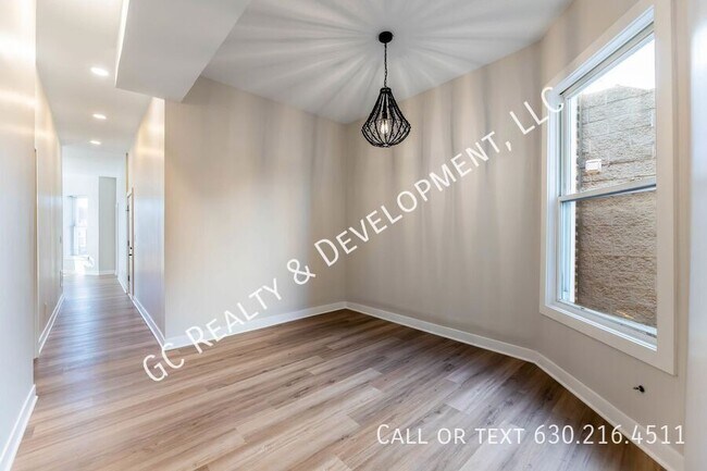 Foto del edificio - 4241 S Calumet Ave